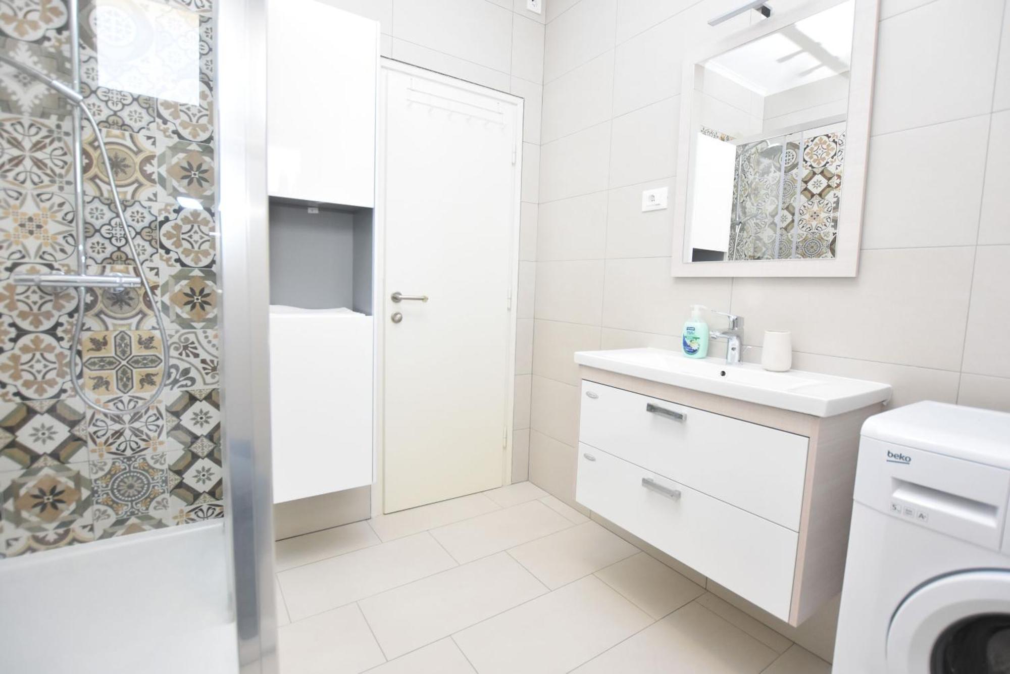 Apartments Guzela プリモシュテン 部屋 写真