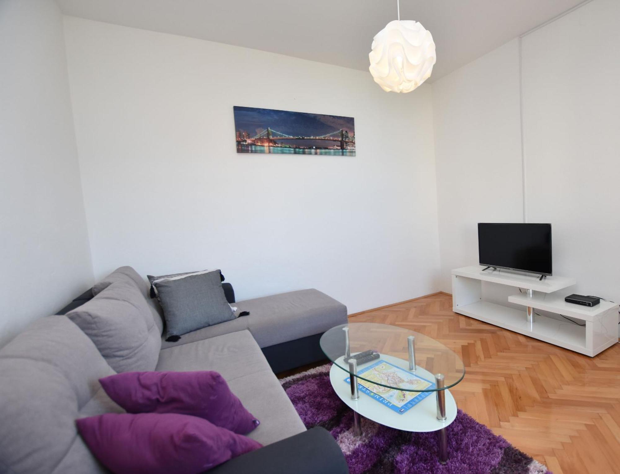 Apartments Guzela プリモシュテン 部屋 写真